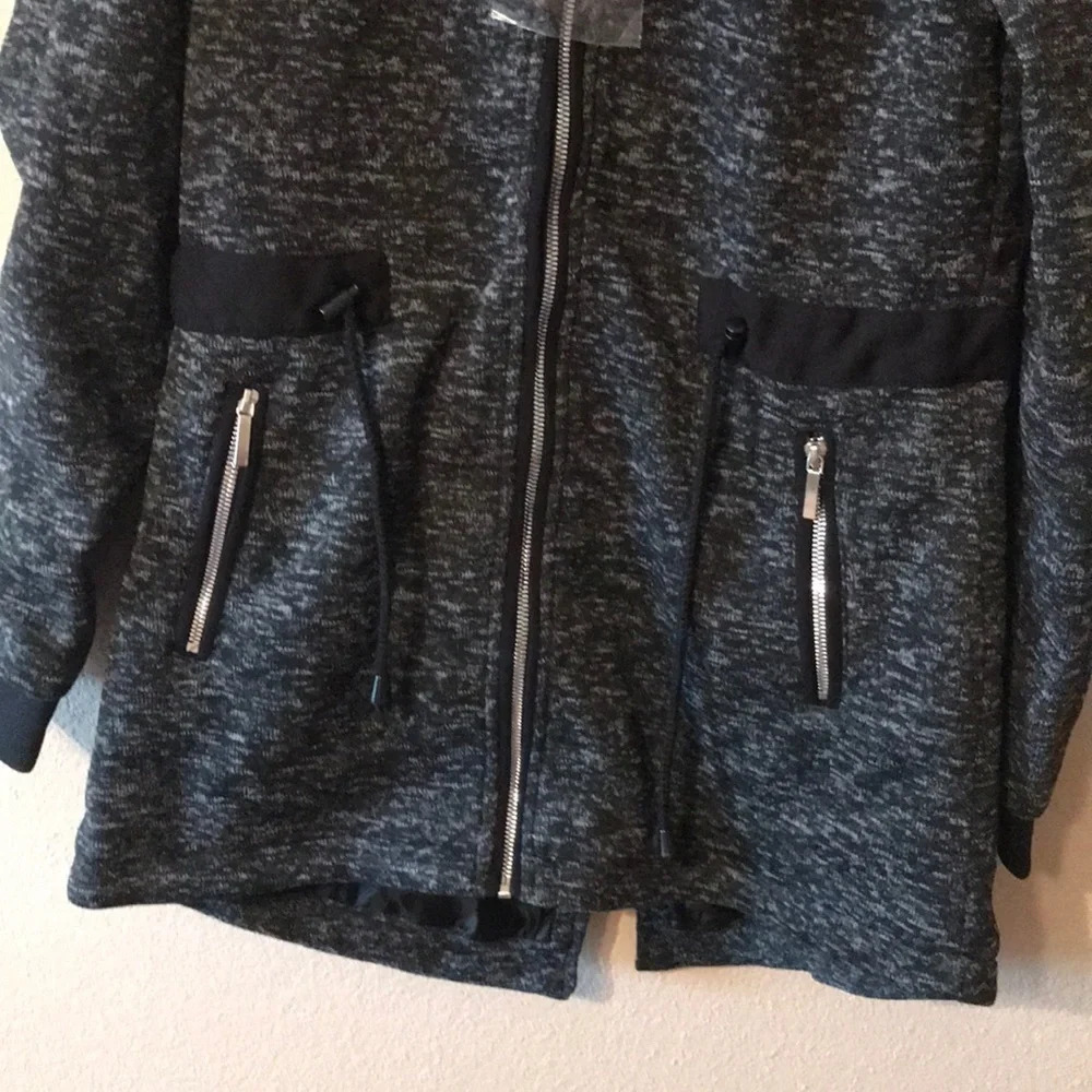 π Fall coat π - Picture 3 of 4